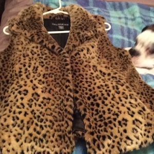 Kristen Blake m/m faux fur vest,leopards.